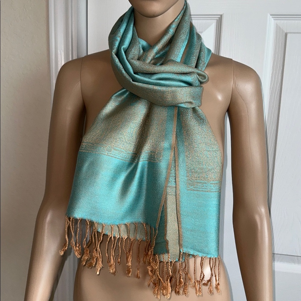 Chic Teal and Gold Blue Pacific Women's Wrap. - Picture 5 of 12